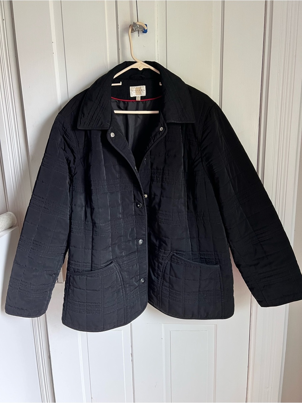 Gallery Women’s Black Quilted Snap-Front Jacket Size 3XL